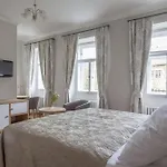 Hotel At The Golden Scissors