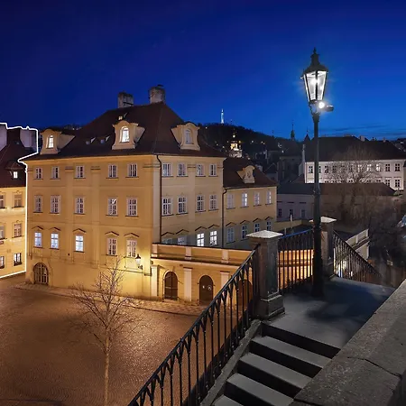 At The Golden Scissors 4* Prague