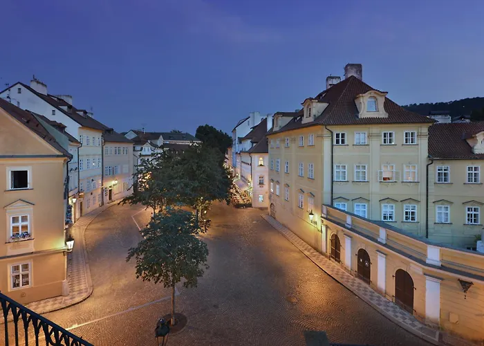 At The Golden Scissors 4* Prag