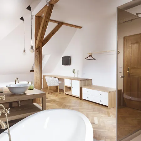 At The Golden Scissors 4* Praga