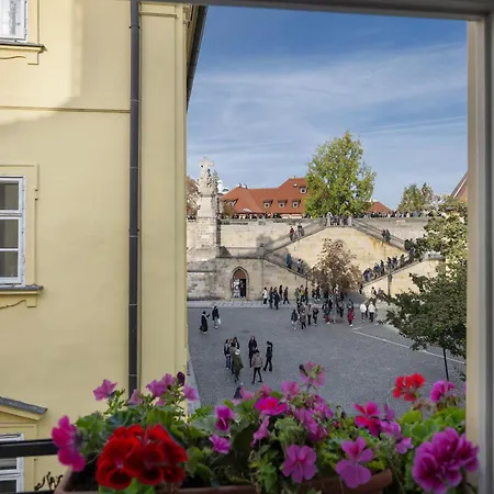At The Golden Scissors 4* Praga